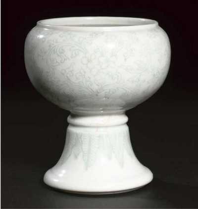 Kangxi A white glazed stem bowl